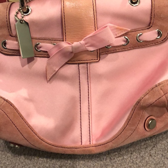 - Pink Coach bag - Picture 3 of 3